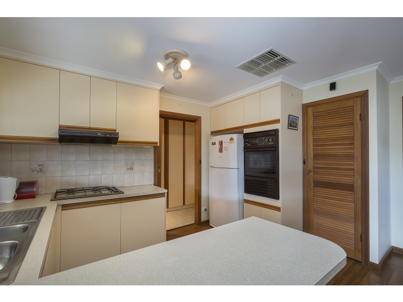 1/4 Whitmore Street, Redwood Park SA 5097