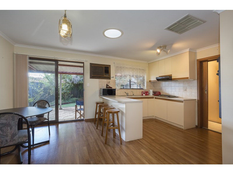 1/4 Whitmore Street, Redwood Park SA 5097