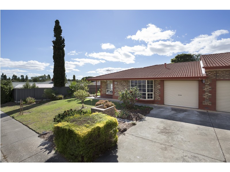 1/4 Whitmore Street, Redwood Park SA 5097