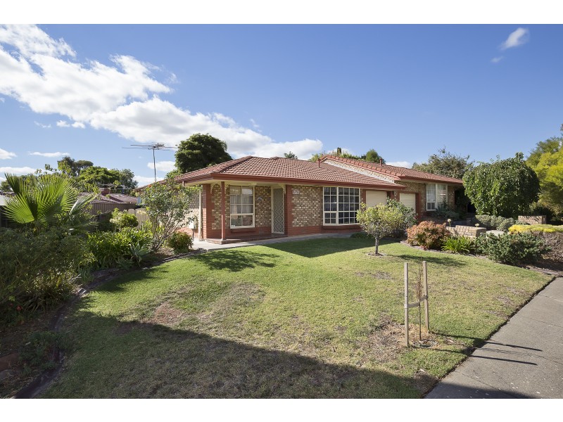 1/4 Whitmore Street, Redwood Park SA 5097