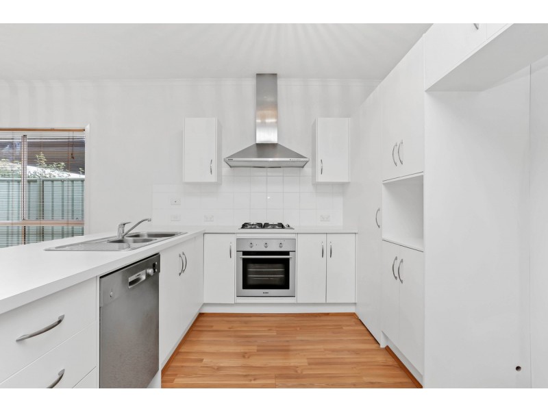 15 Mapleton Circuit, Mawson Lakes SA 5095