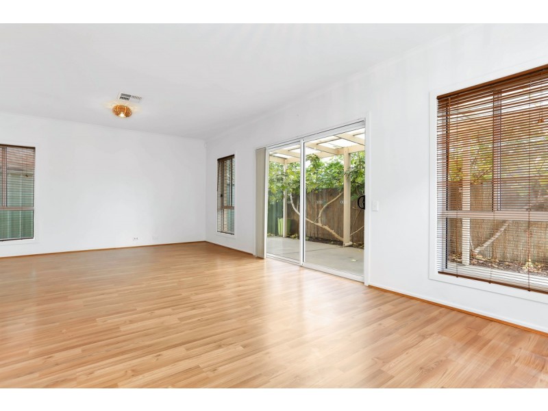 15 Mapleton Circuit, Mawson Lakes SA 5095