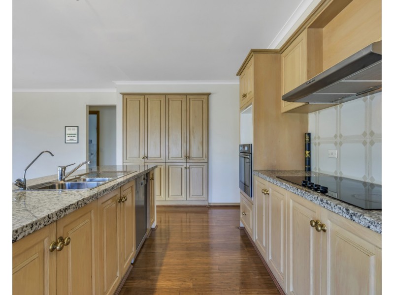 3 Greenfinch Court, Wynn Vale SA 5127