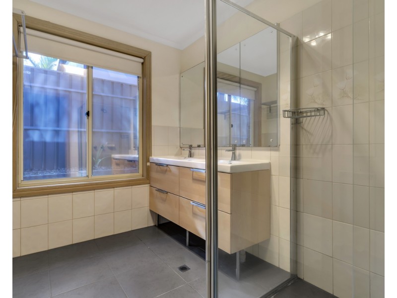 3 Greenfinch Court, Wynn Vale SA 5127