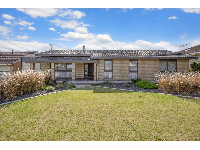 14 Demaret Avenue, Fairview Park SA 5126