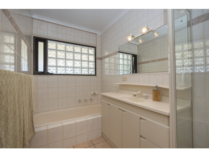 14 Demaret Avenue, Fairview Park SA 5126