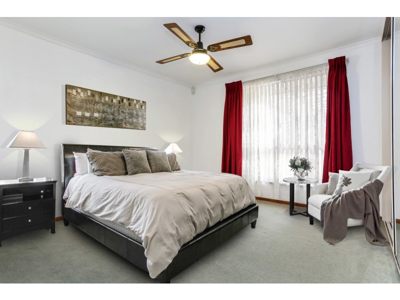 8 Scarborough Road, Wynn Vale SA 5127