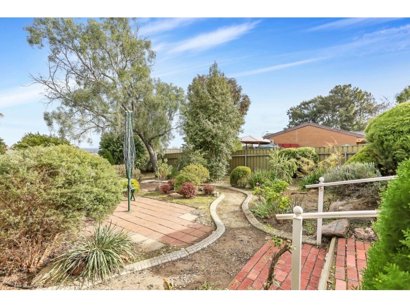 8 Scarborough Road, Wynn Vale SA 5127