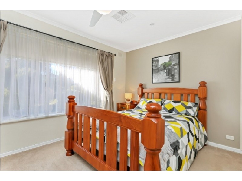 42 Littler Drive, Fairview Park SA 5126