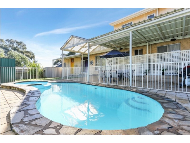 42 Littler Drive, Fairview Park SA 5126