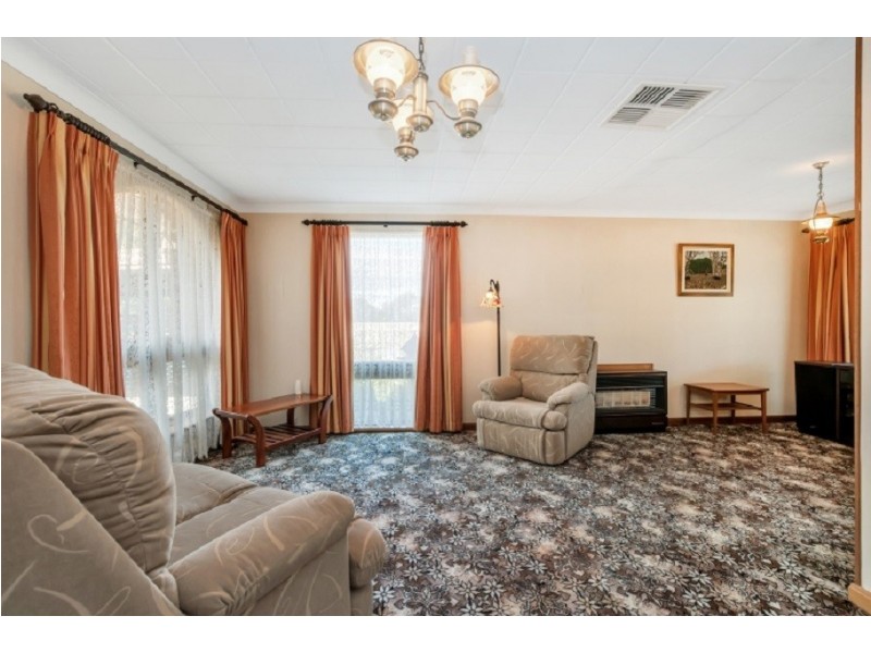 38 McEwin Avenue, Redwood Park SA 5097