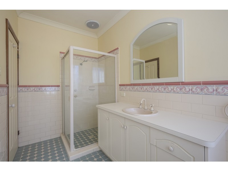11 Rochester Crescent, Golden Grove SA 5125