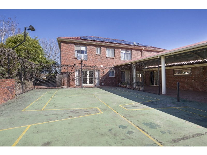 11 Rochester Crescent, Golden Grove SA 5125