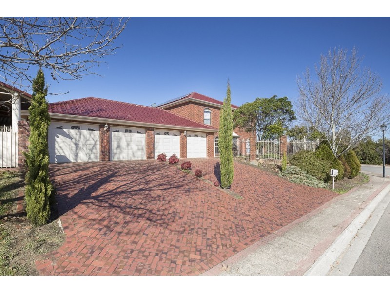 11 Rochester Crescent, Golden Grove SA 5125