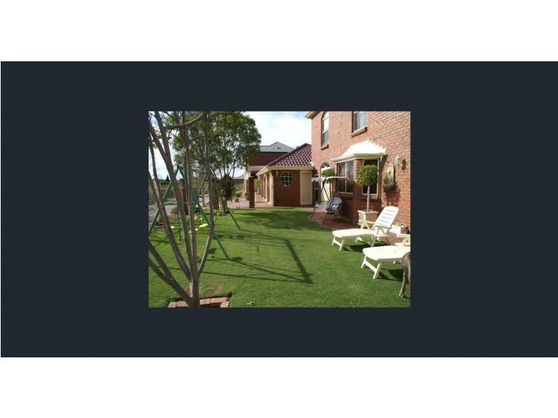 11 Rochester Crescent, Golden Grove SA 5125