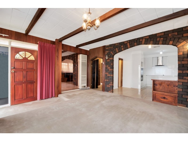 33 The Driveway, Holden Hill SA 5088