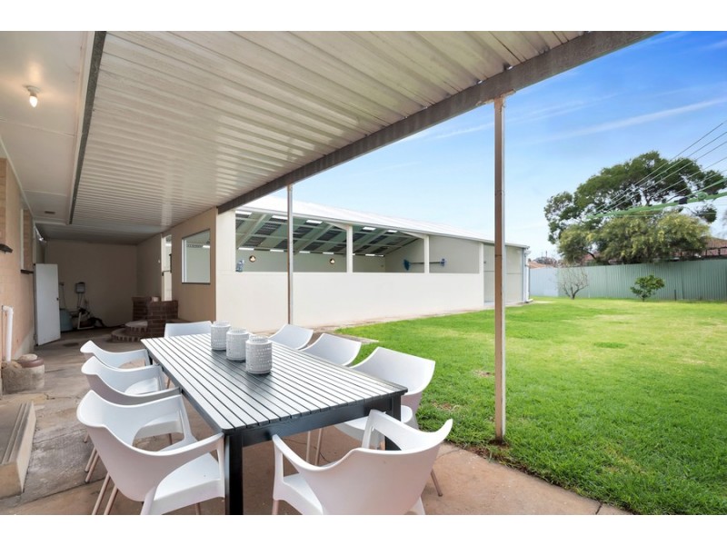 33 The Driveway, Holden Hill SA 5088