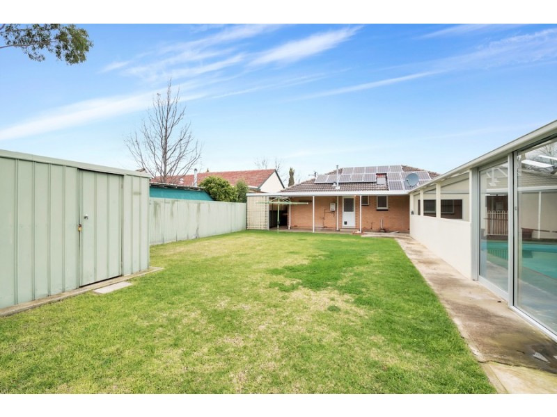 33 The Driveway, Holden Hill SA 5088