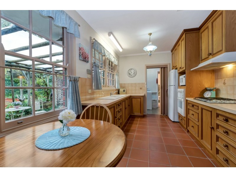 15 Heather Drive, Ridgehaven SA 5097