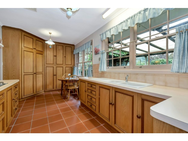 15 Heather Drive, Ridgehaven SA 5097