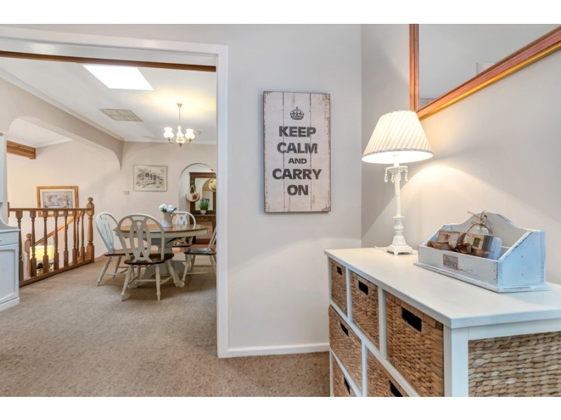 15 Heather Drive, Ridgehaven SA 5097