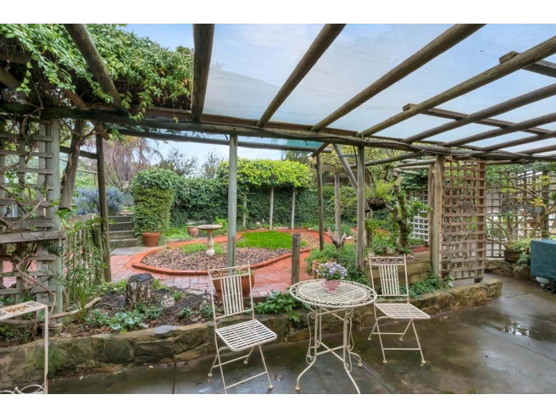 15 Heather Drive, Ridgehaven SA 5097