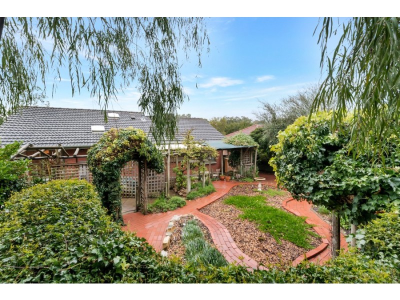 15 Heather Drive, Ridgehaven SA 5097