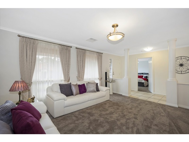 2 Phyllis Court, Wynn Vale SA 5127
