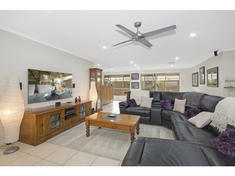 2 Phyllis Court, Wynn Vale SA 5127