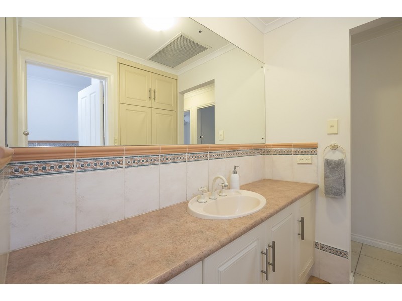 2 Phyllis Court, Wynn Vale SA 5127