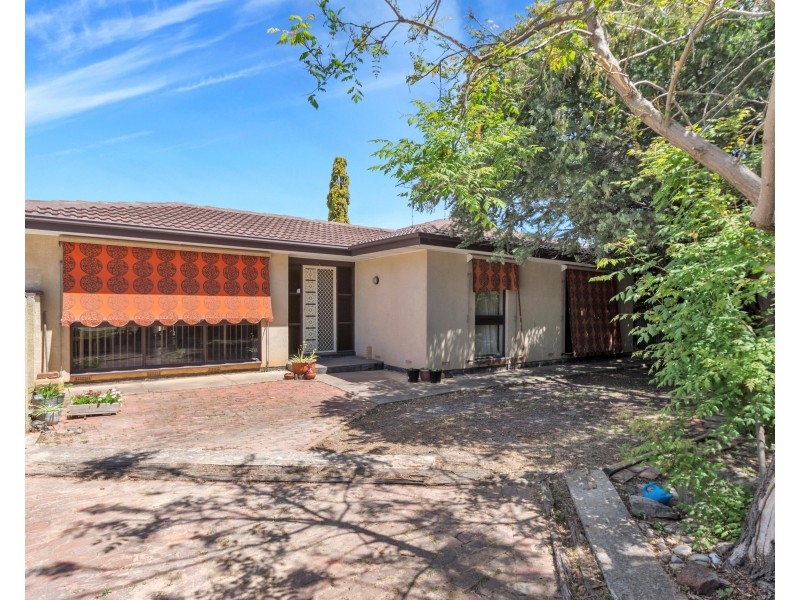 1 Naturi Court, Ridgehaven SA 5097