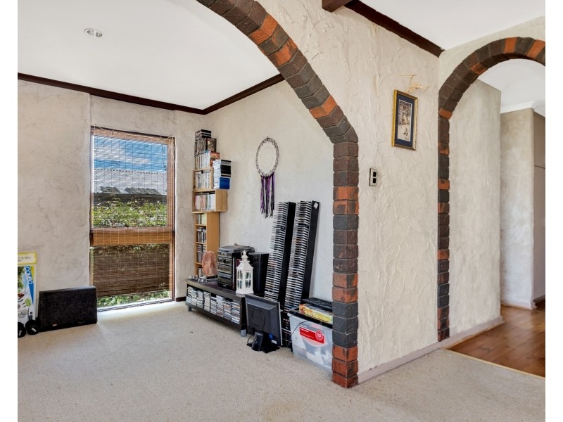 1 Naturi Court, Ridgehaven SA 5097