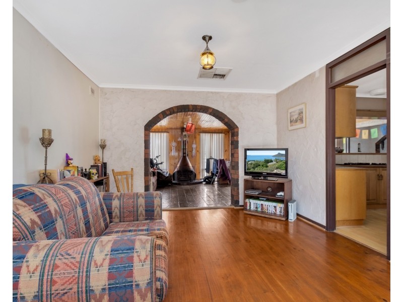 1 Naturi Court, Ridgehaven SA 5097