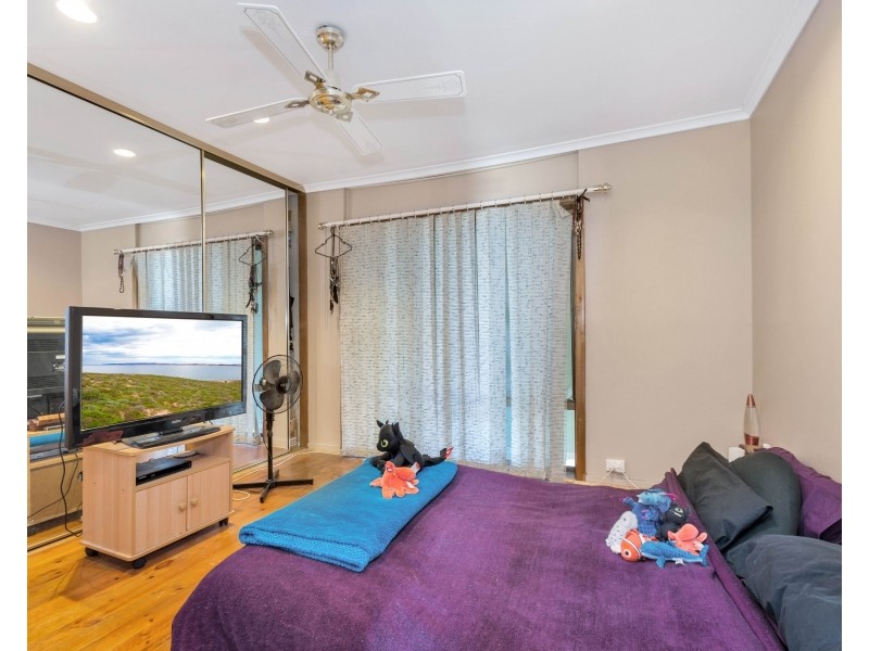 1 Naturi Court, Ridgehaven SA 5097