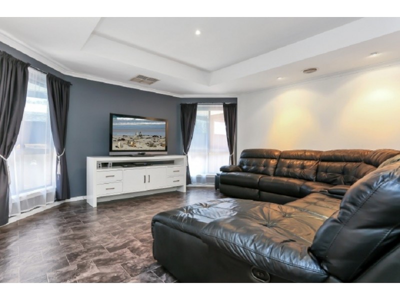 2 Manx Court, Paralowie SA 5108