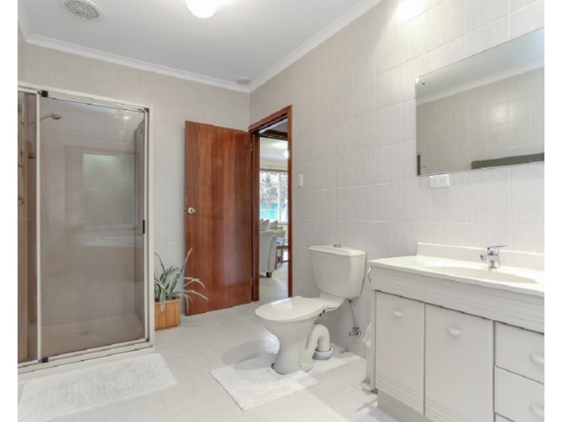 6 Littler Drive, Fairview Park SA 5126