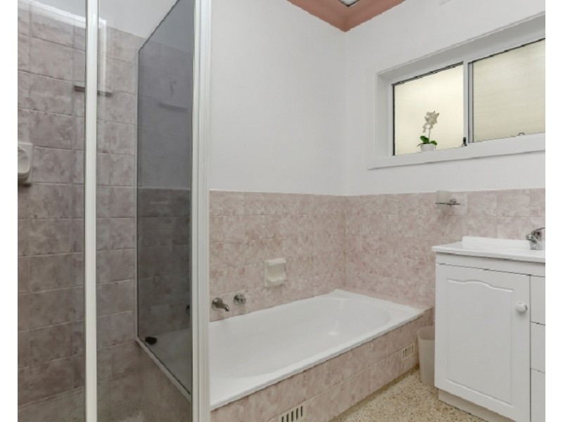6 Littler Drive, Fairview Park SA 5126