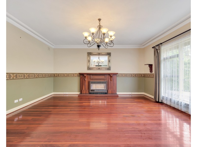 7 Jeff Street, Para Vista SA 5093