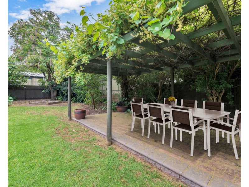 7 Jeff Street, Para Vista SA 5093