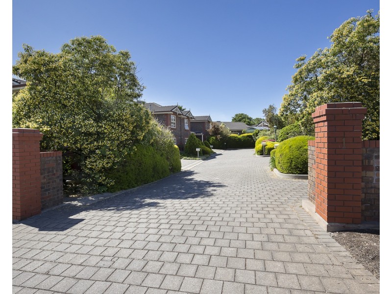 4/1 Madeline Court, Wynn Vale SA 5127