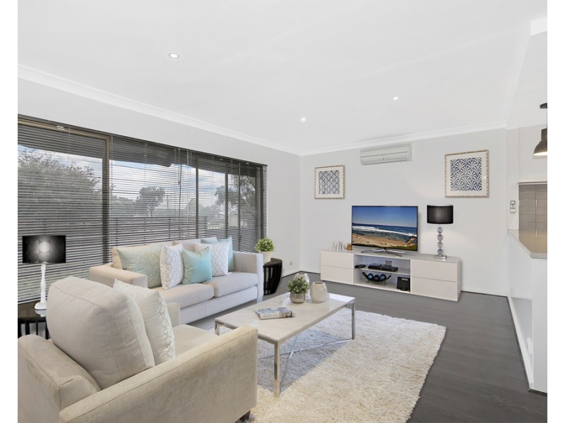 12 Redhill Road, Para Vista SA 5093