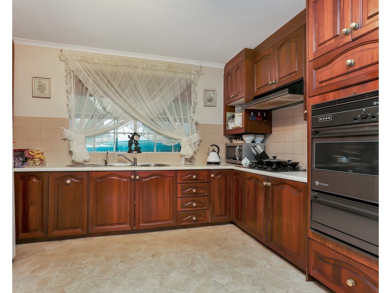 53 Buckley Crescent, Fairview Park SA 5126