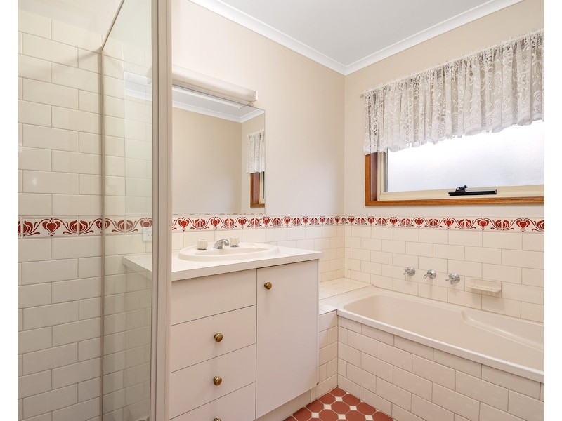 8 Vendetta Drive, Salisbury Heights SA 5109