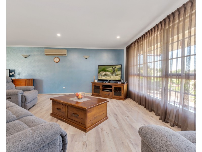 5 Curtin Avenue, St Agnes SA 5097