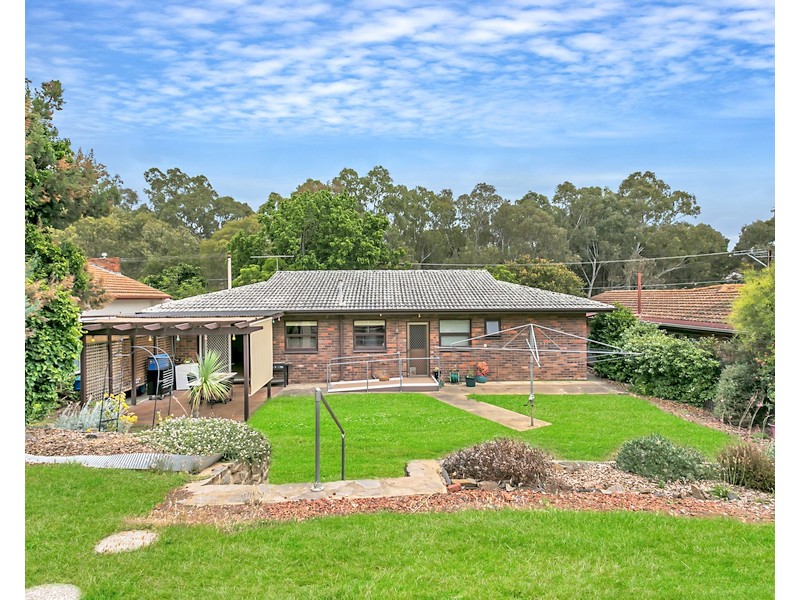 38 Down Drive, Valley View SA 5093
