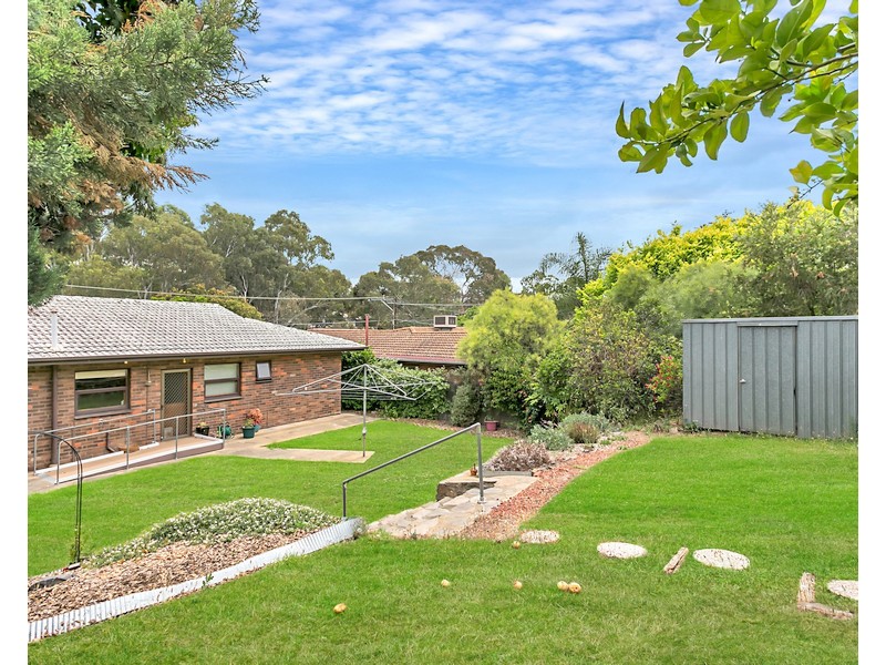 38 Down Drive, Valley View SA 5093