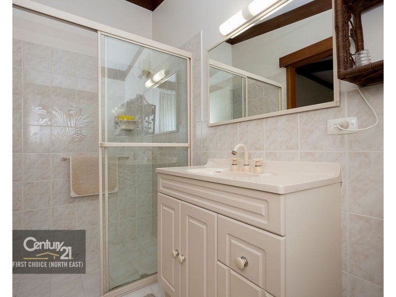 18 Laura Street, Vista SA 5091