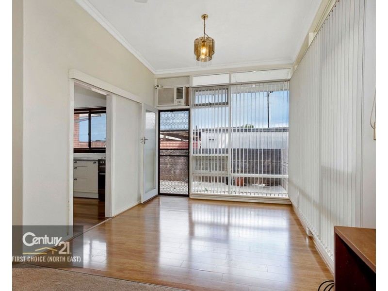 5 Rialto Ave, Para Hills SA 5096