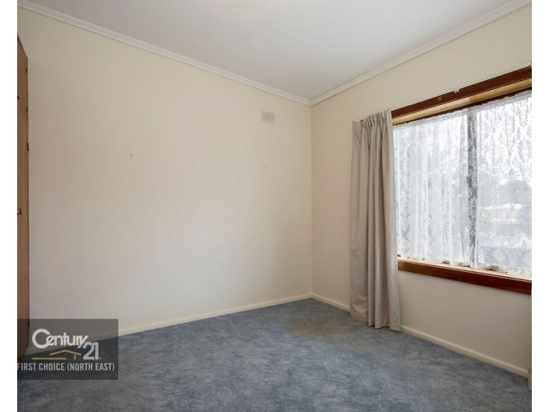 5 Rialto Ave, Para Hills SA 5096