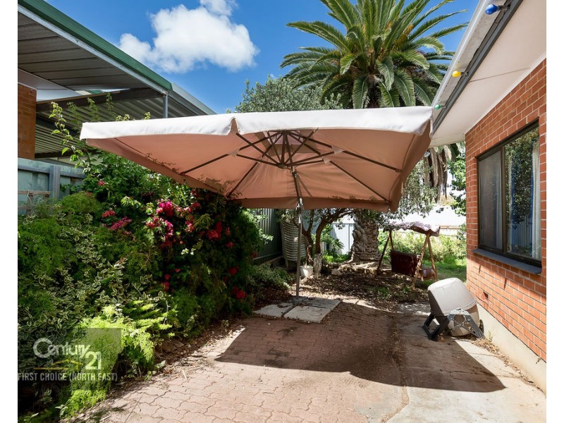 5 Rialto Ave, Para Hills SA 5096